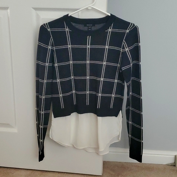 RW&CO. Sweaters - RW&CO sweater with shirt look inside